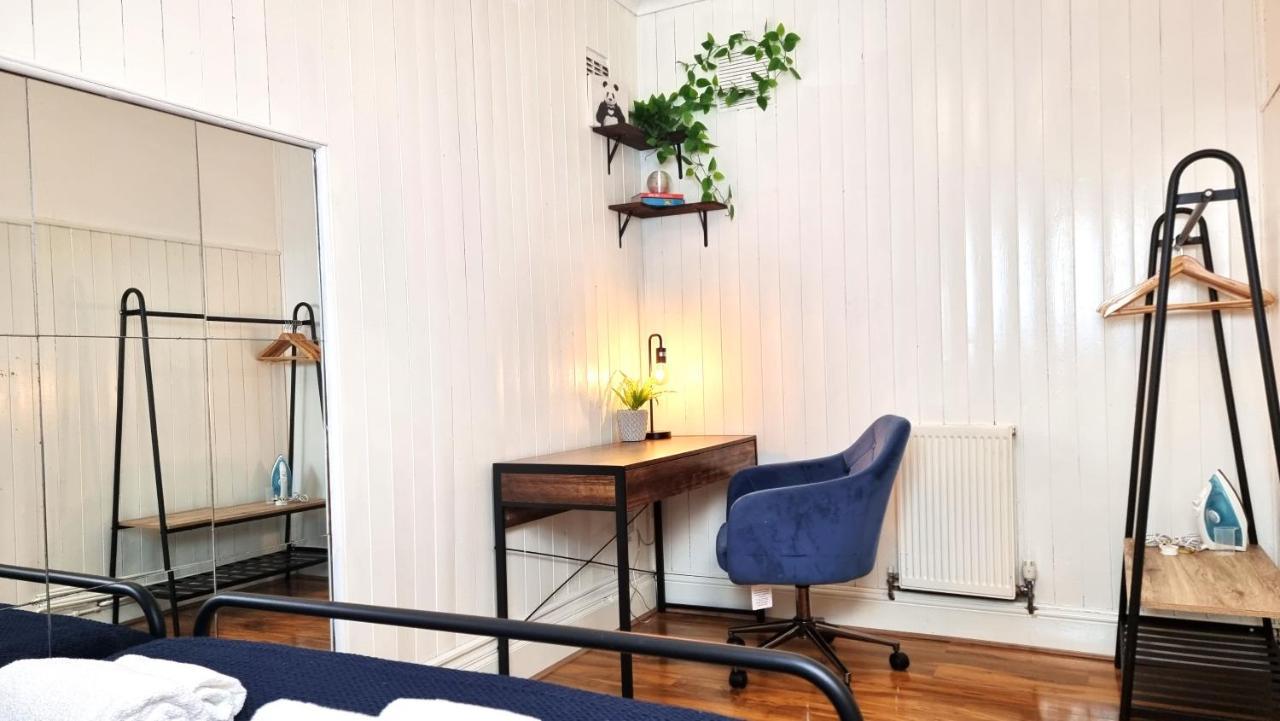3 Bed Flat O2 Arena Dyson House Apartment London Ngoại thất bức ảnh